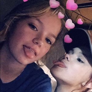 Meet your Posher, Abigail